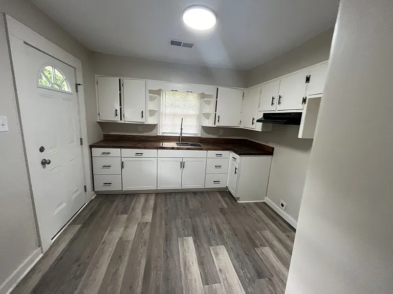 7313 Paris Ave — Photo 13