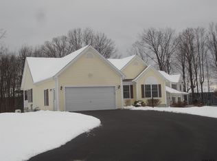 35 Chapel Hill Blvd, Ballston Lake, NY 12019