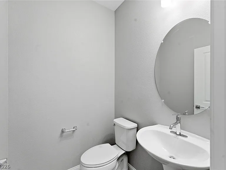 2599 Tolmezzo St — Photo 17