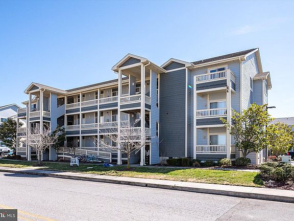 2nd image of 203 S Heron Dr #103B2