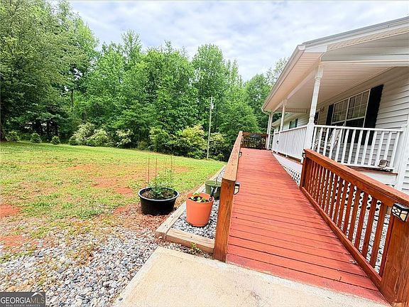 3rd image of 5950 Mayfield Ln