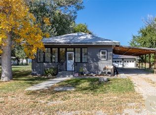 113 1st Ave W, Lavina, MT 59046