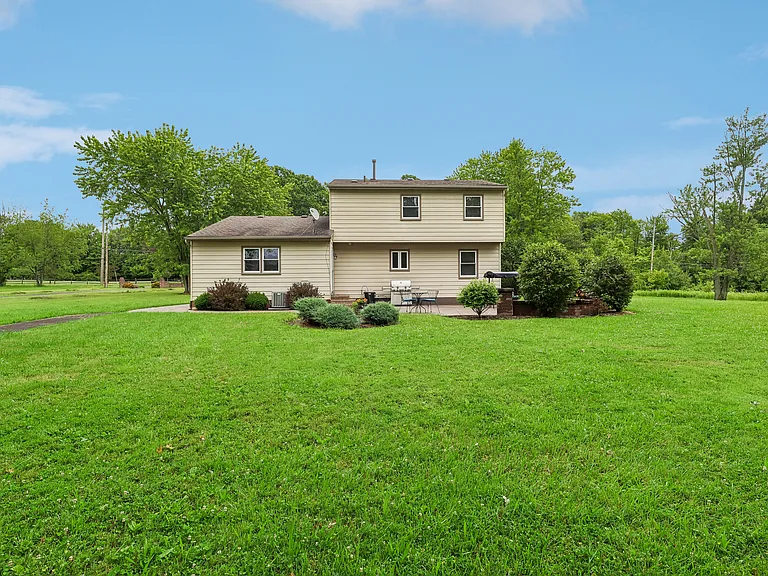 4702 Alger Rd — Photo 39