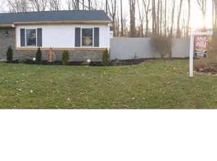 1699 Point Dr, Bensalem, PA 19020