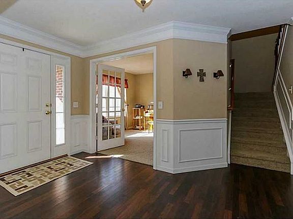 2nd image of 4740 Summit Lake Pl