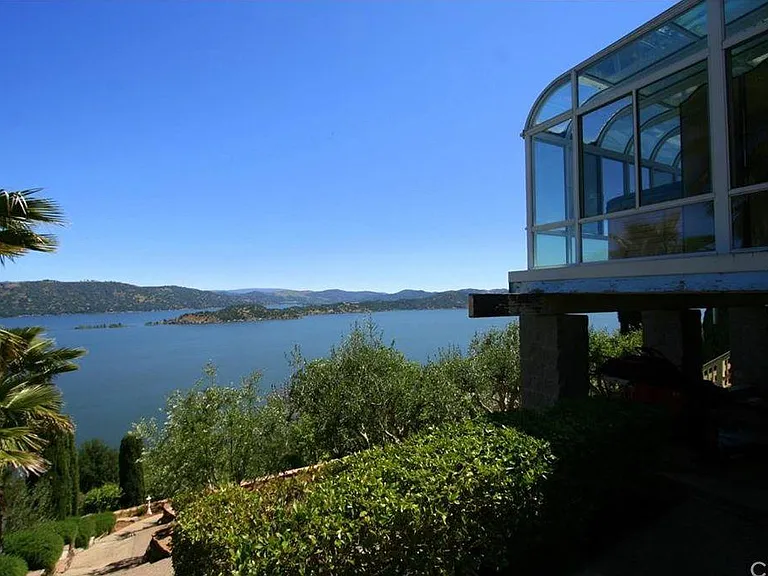 8242 N Heights Dr — Photo 49