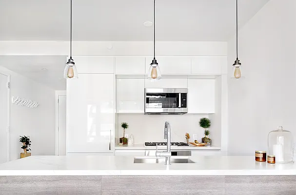 Sold by Reuveni LLC | media 1