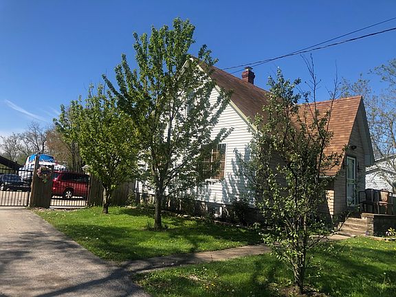 2nd image of 11725 W 33rd St