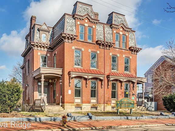 4th image of 1220 Sheffield St #1C