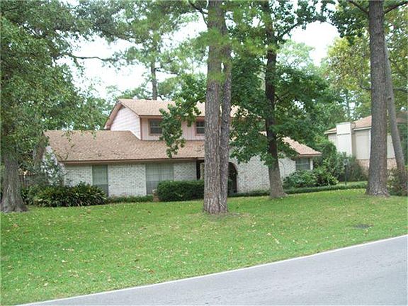 THIS ROAD HAS ALOT OF THRU TRAFFIC; IDEAL FOR A SMALL OPERATED BUSINESS