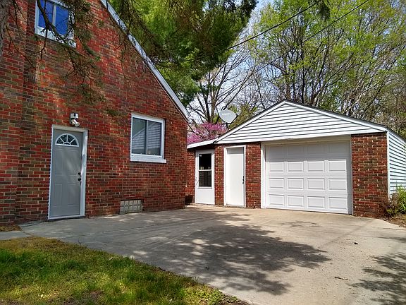 5th image of 436 S 32nd St