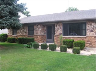 213 Concord Dr, Dekalb, IL 60115
