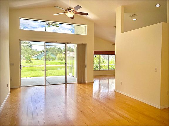 2nd image of 5426 Twin Creeks Dr