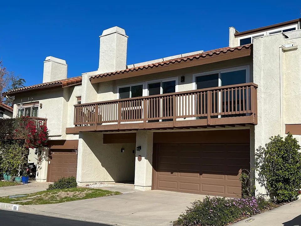 531 Racquet Club Ln