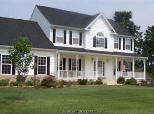 7459 Silver Cup Dr, Warrenton, VA 20186