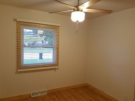 3rd image of 3722 Laurinda Dr
