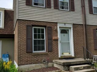 11 Robinway Ct #25F, Nottingham, MD 21236