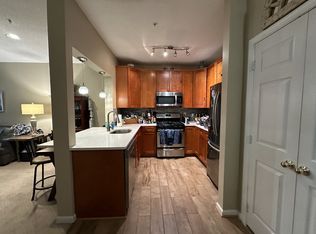 12024 Taliesin Pl APT 24, Reston, VA 20190