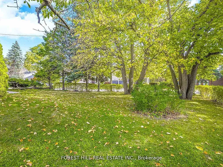 18 Irvington Cres — Photo 20