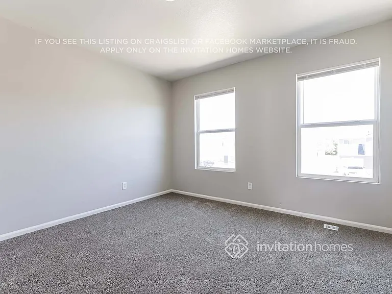 18606 E 45th Pl — Photo 9