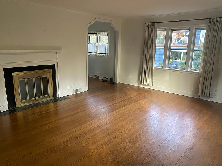1847 Winston Rd — Photo 10