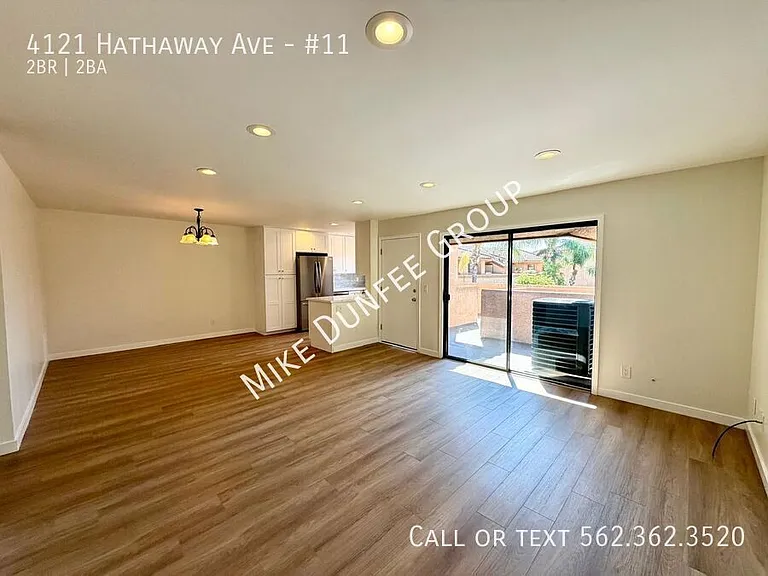 4121 Hathaway Ave #11 — Photo 1