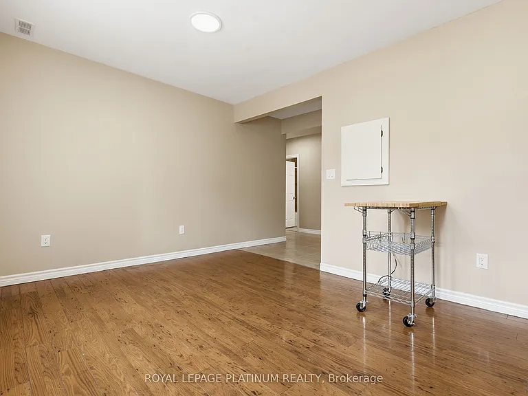 120 Sherman Ave S #7 — Photo 6