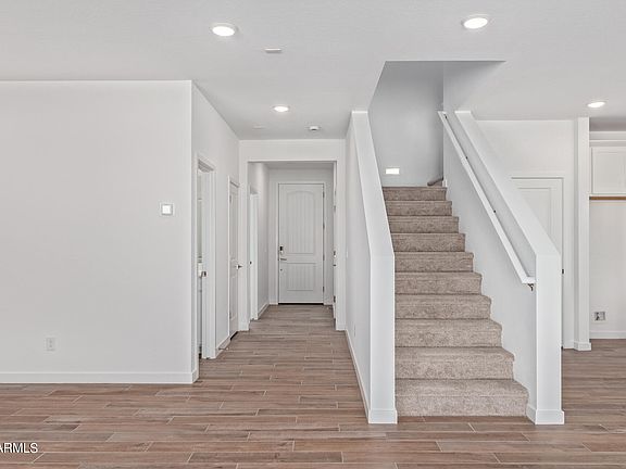 3rd image of 23382 W WINSLOW Avenue