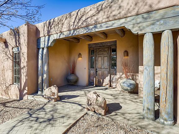 3rd image of 631 Camino Lejo