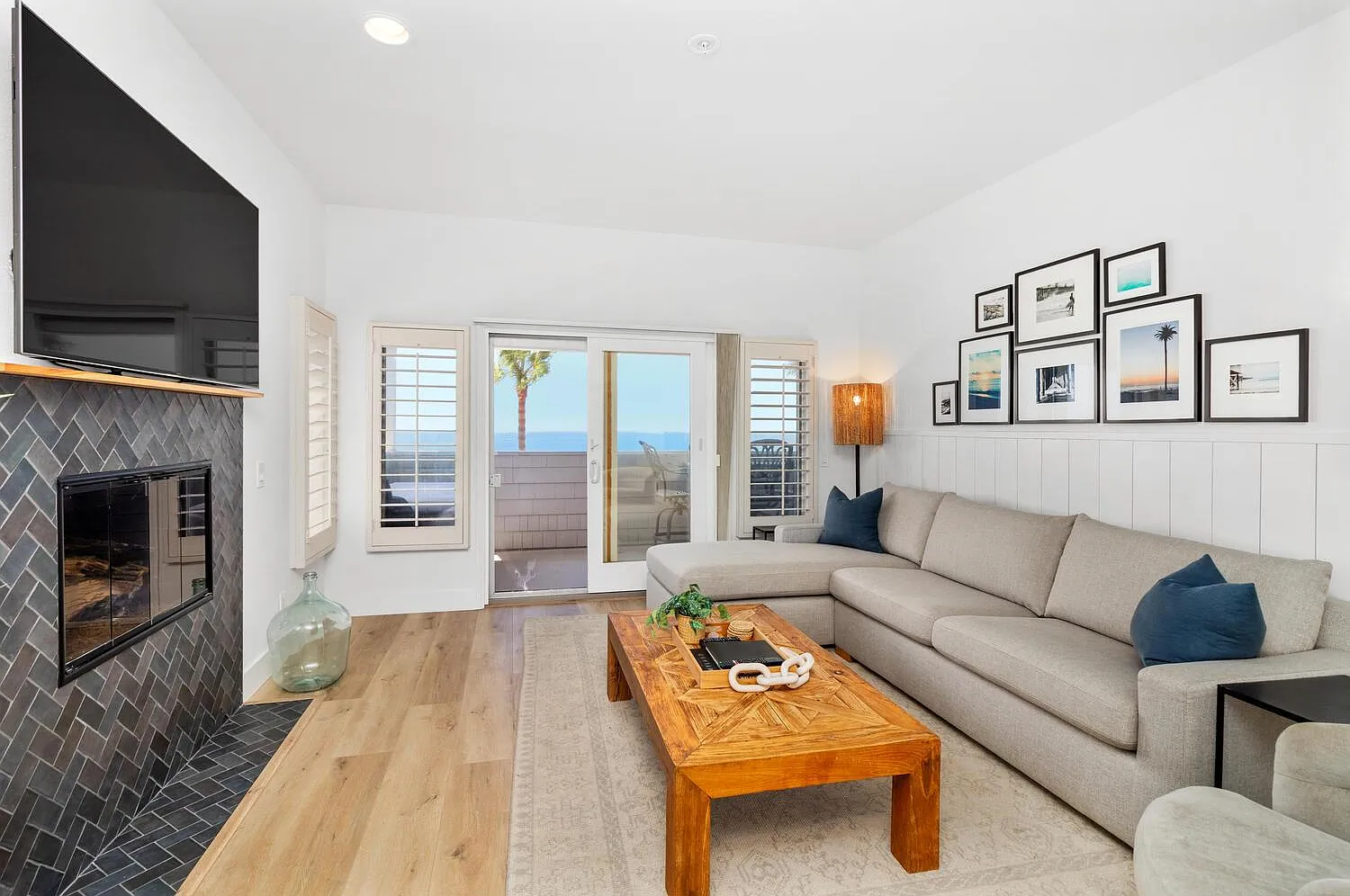 111 Sequoia Ave — Photo 1