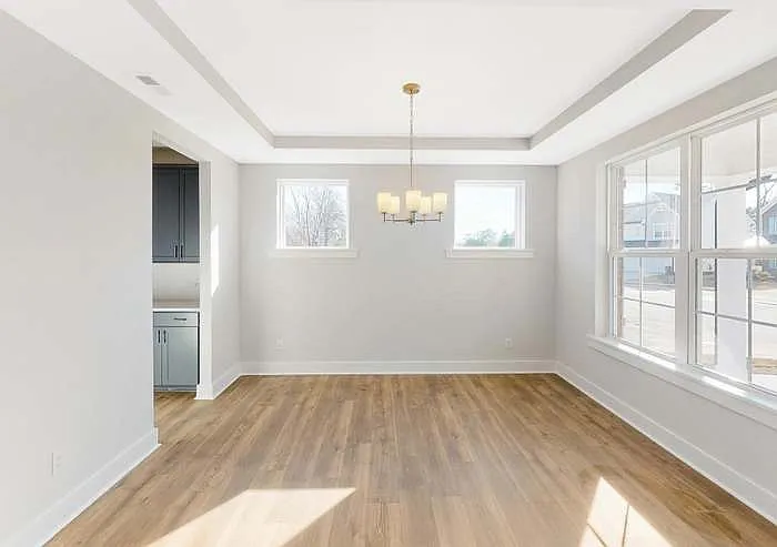 321 Carolina St — Photo 6