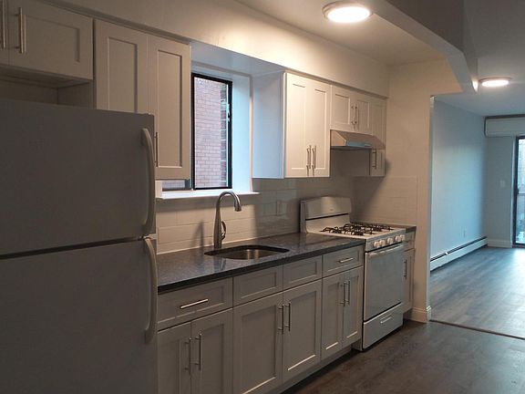 3rd image of 1415 117th St Floor 2