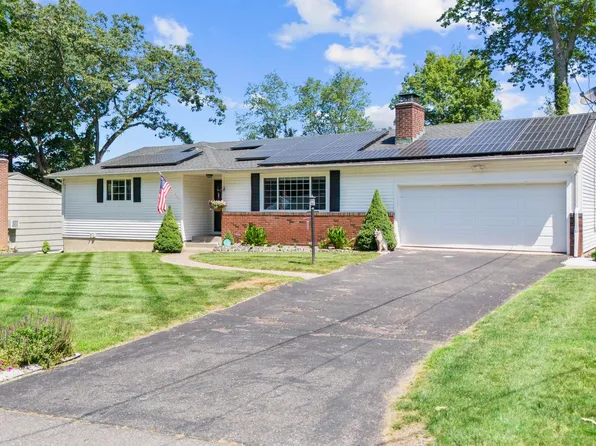 24 Pine Tree Ridge, Meriden, CT 06450