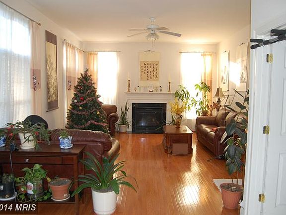 5th image of 14 Sweetwood Ct