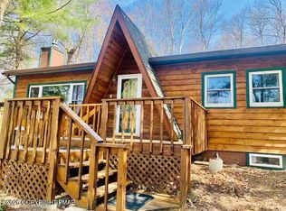 2317 Locust Ridge Rd, Pocono Lake, PA 18347
