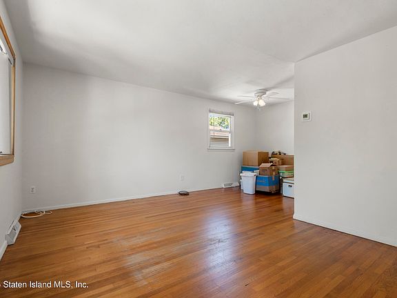 5th image of 97 Lyndale Ave