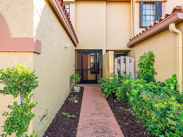 19918 Villa Lante Pl #19918 — Photo 4
