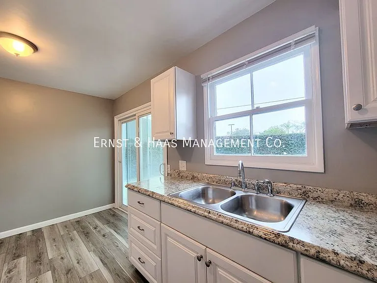 13414 Lynne Dr — Photo 7