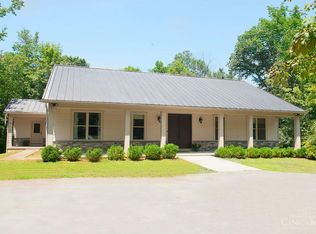 1350 Lyons Rd, Amelia, OH 45102