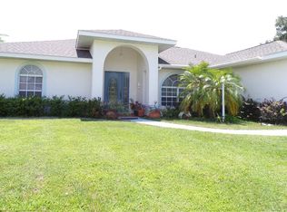 208 Garden Ter, Sebring, FL 33876