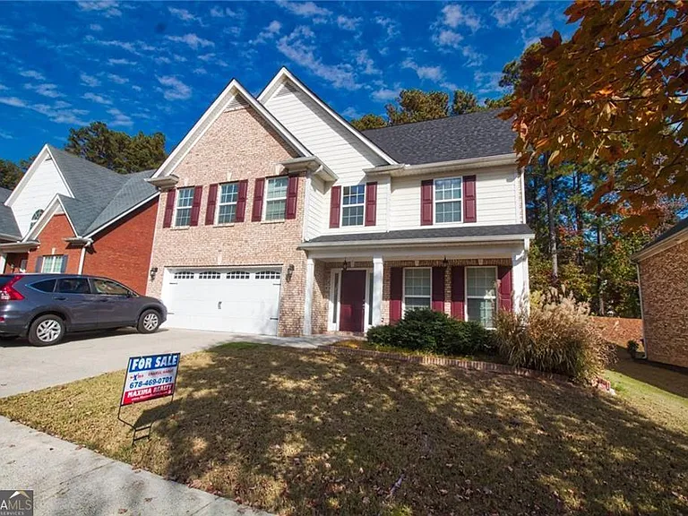 1531 Park Knoll Trl — Photo 1