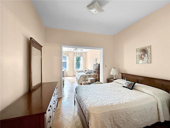 5th image of 1334 72nd St