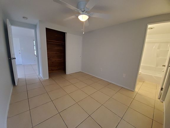 3rd image of 2117 6th St