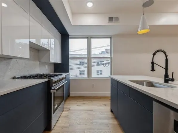 259 Liberty Avenue image 2 of 24