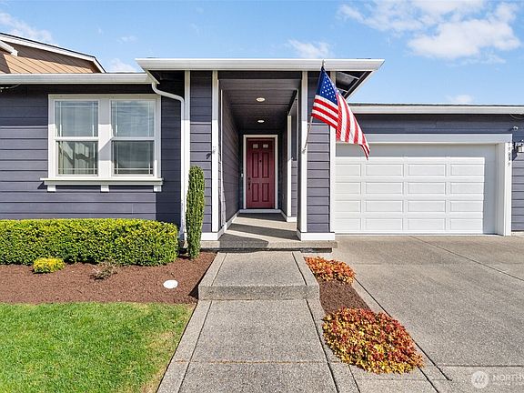 3rd image of 19939 23rd Avenue Ct E