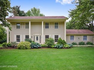 35W799 Bluff Dr, St Charles, IL 60175
