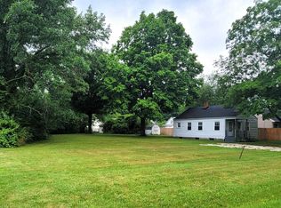 52461 Helmen Ave, South Bend, IN 46637