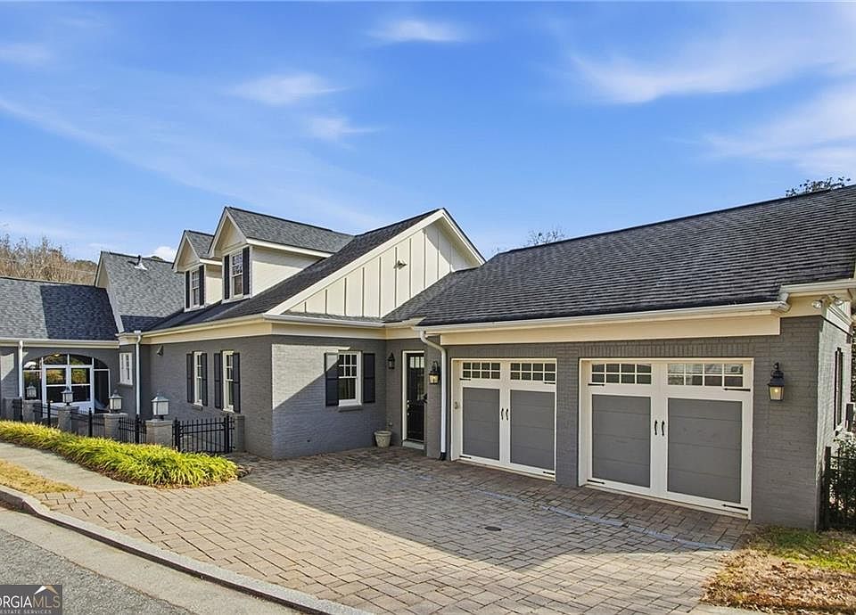 1st image of 1004 Clairemont Ave