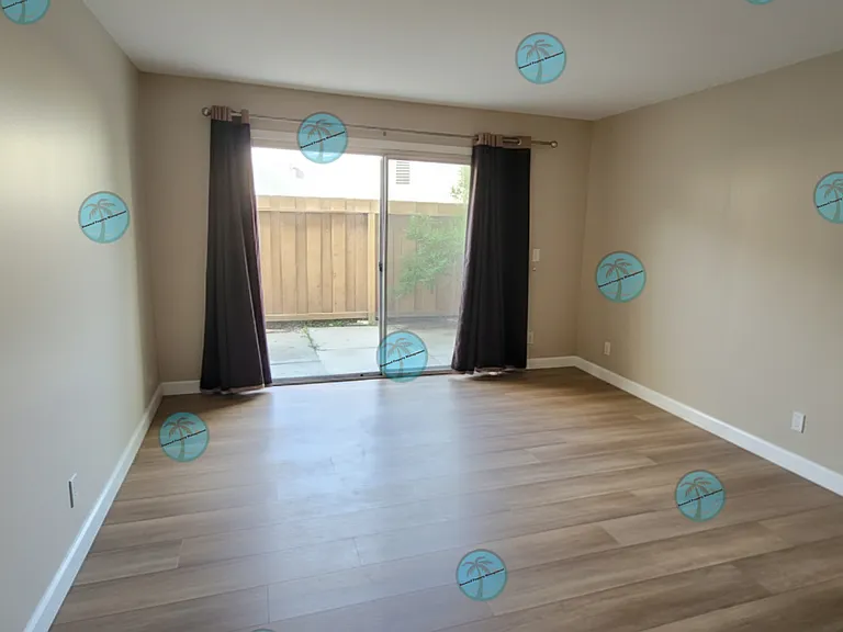 245 W Channel Islands Blvd — Photo 7