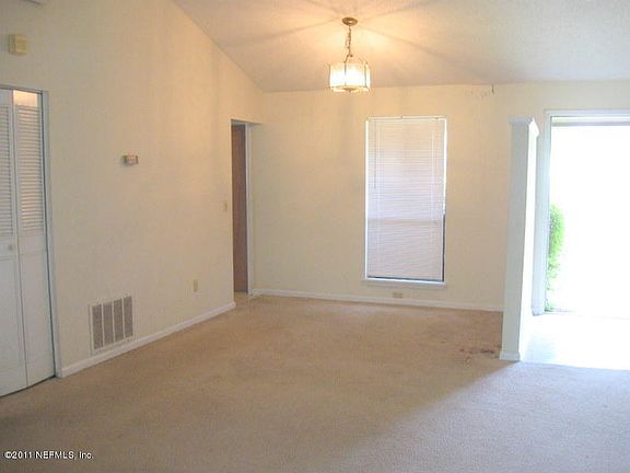 4th image of 3536 Docksider Dr N